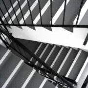 2 Wohnungen zusammenlegen mit Treppenhaus