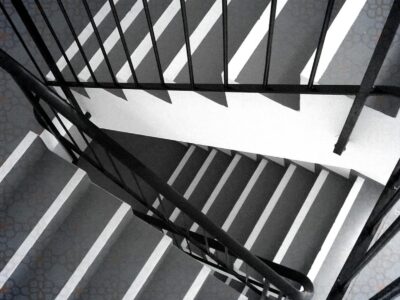 2 Wohnungen zusammenlegen mit Treppenhaus