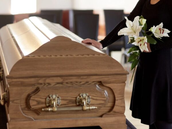 Wann müssen Geschwister Beerdigungskosten übernehmen